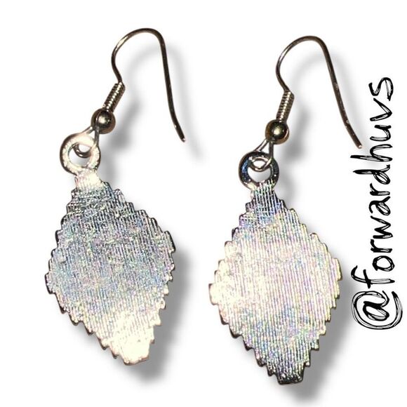 Bundle Sale 3 for $15 | Vibrant Pastel Diamond-Shaped Earrings - Picture 4 of 6